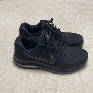 2017 Black Nike Air Max youth size 6.5